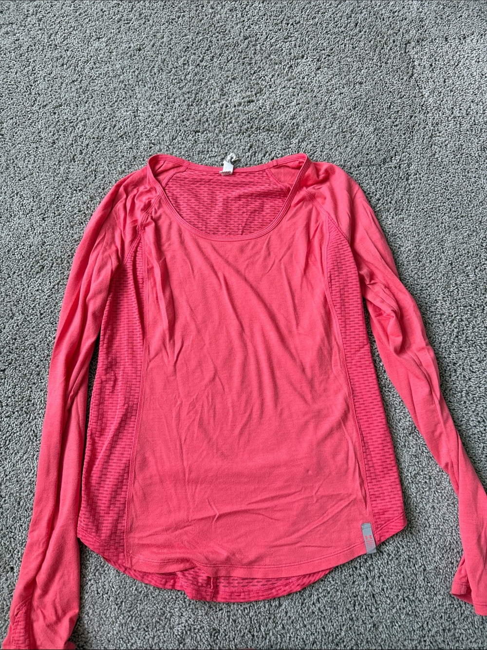 Under Armour Women's Long Sleeve Scoop-Neck Performance Top - Coral